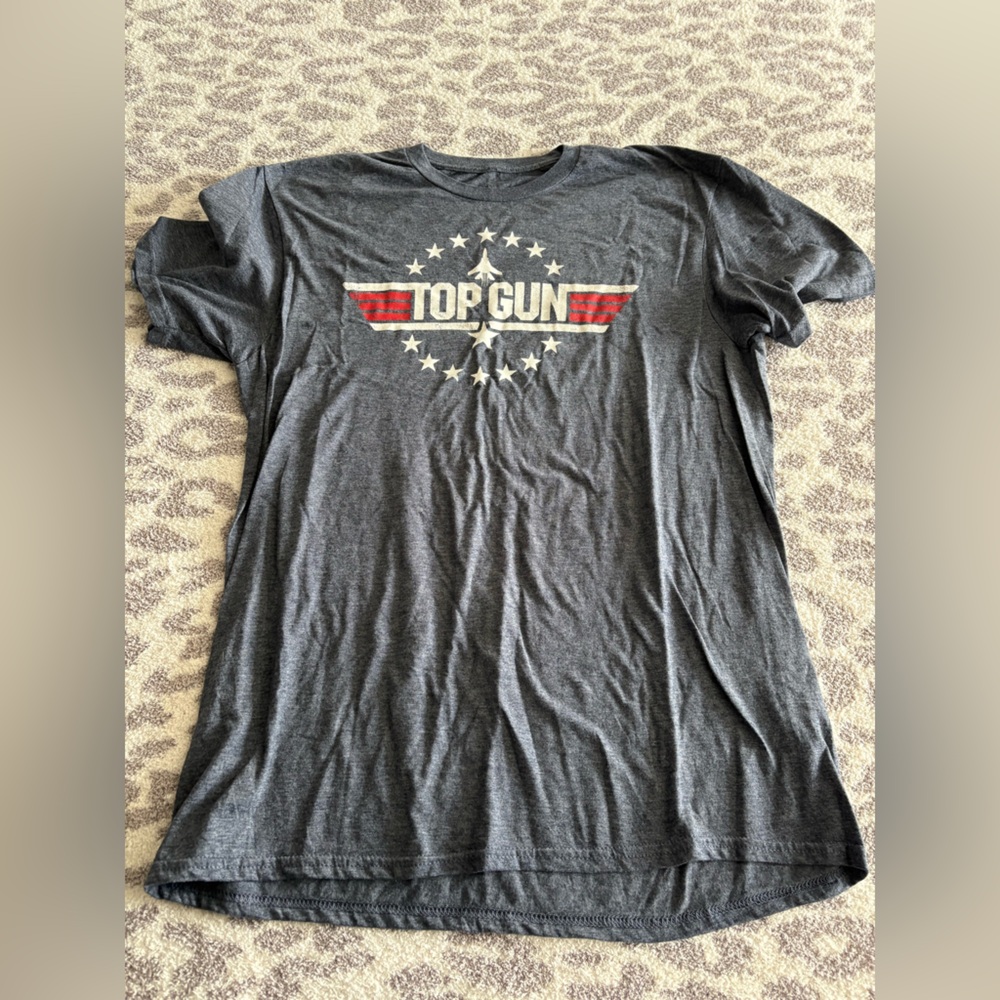 top gun graphic tshirt